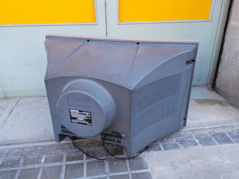 televisor daewoo plastico func 50.5x84x52 1u